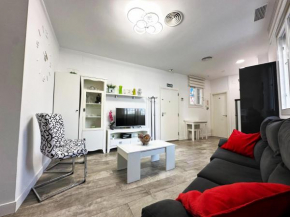 A8 - Apartamento en La Carihuela, 2 dormitorios, Wifi, a 100 metros de la playa